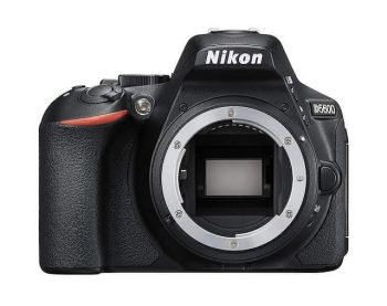 Nikon デジタル一眼レフカメラ D5600
