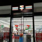 セブンイレブン「キュープラザ池袋店」の入り口の写真