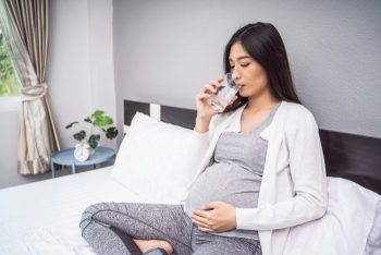 妊娠中や産後授乳中の女性がオルニチンサプリを摂取するのは大丈夫なのか?